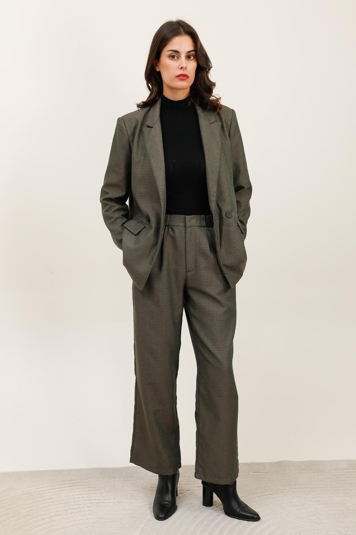 5883 Pantalon petits carreaux