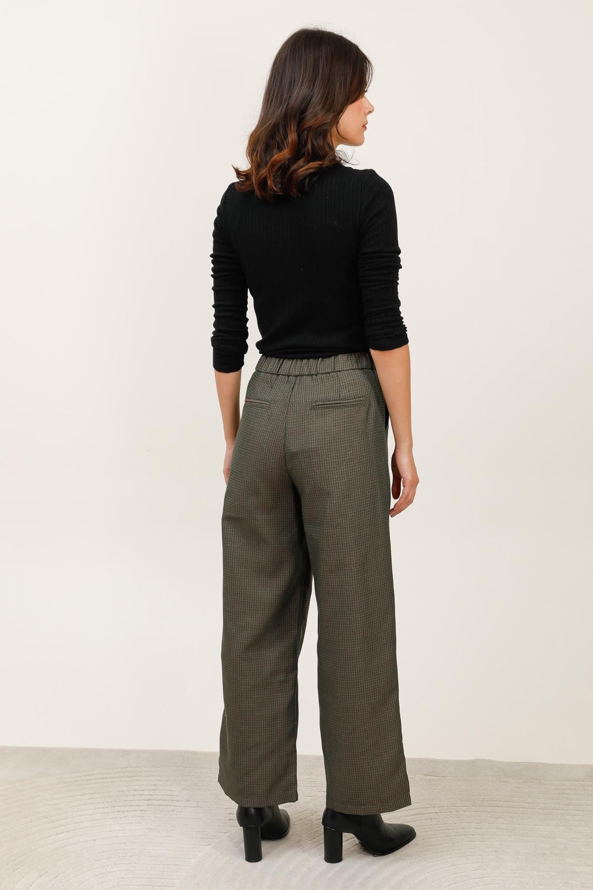 5883 Pantalon petits carreaux