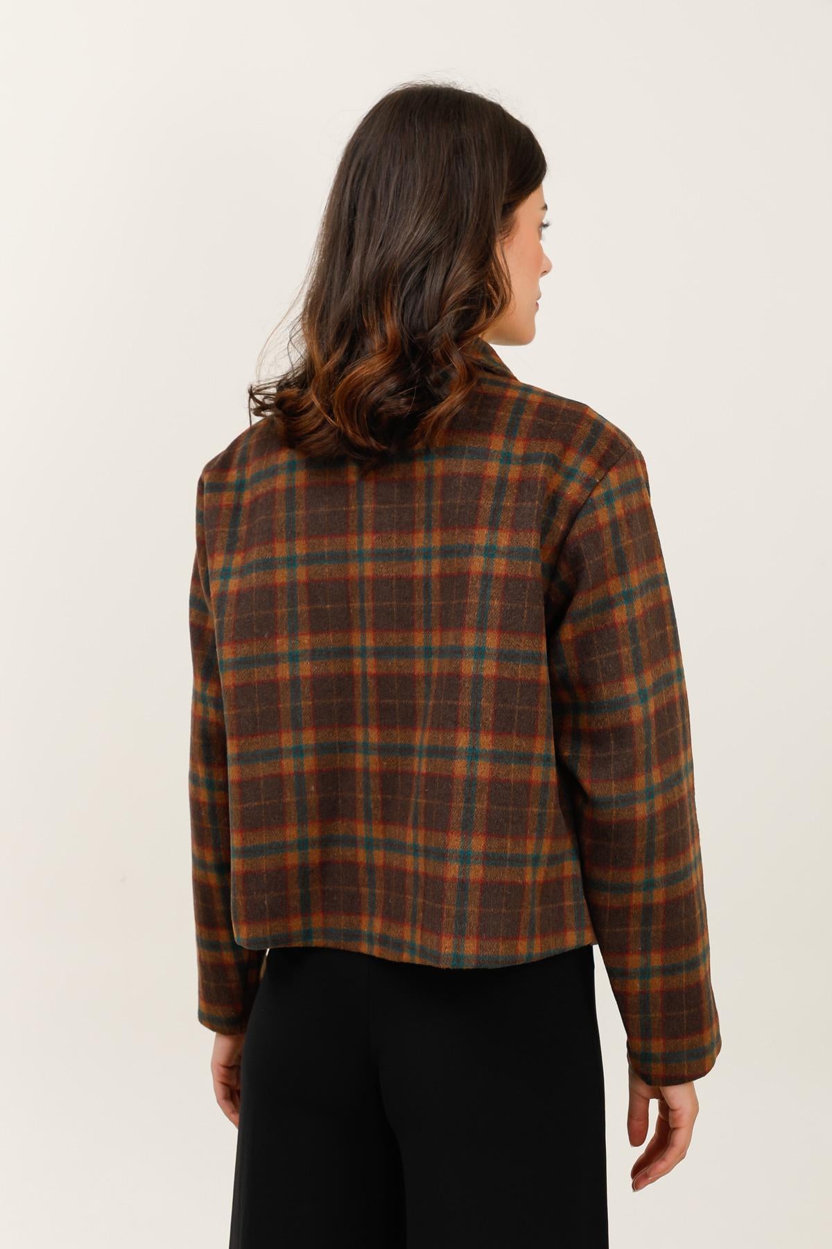 5885 Veste à carreaux