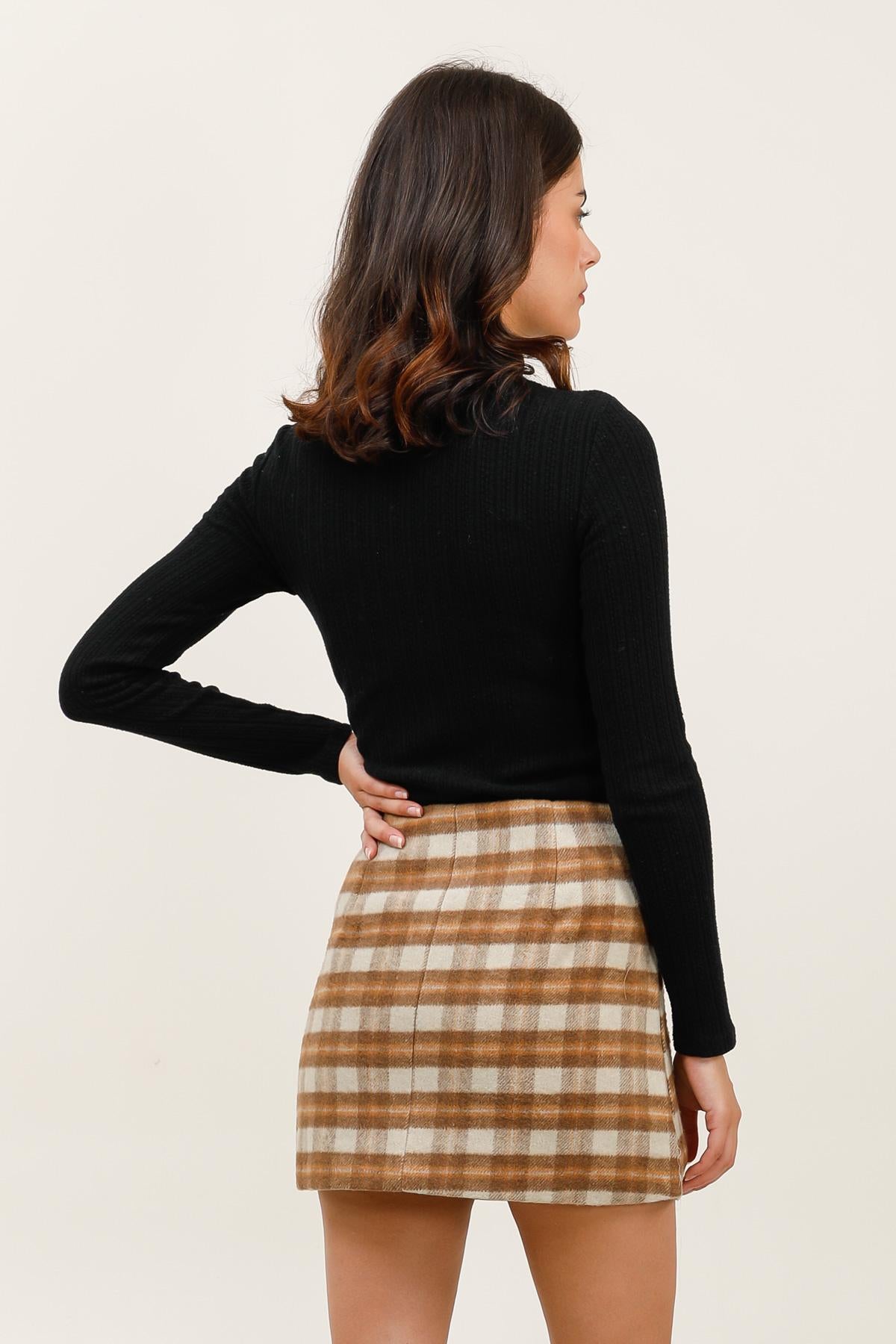 5888 Jupe à carreaux