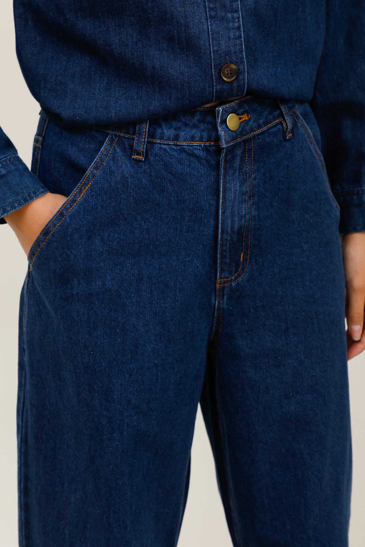 5902 Pantalon forme barrel