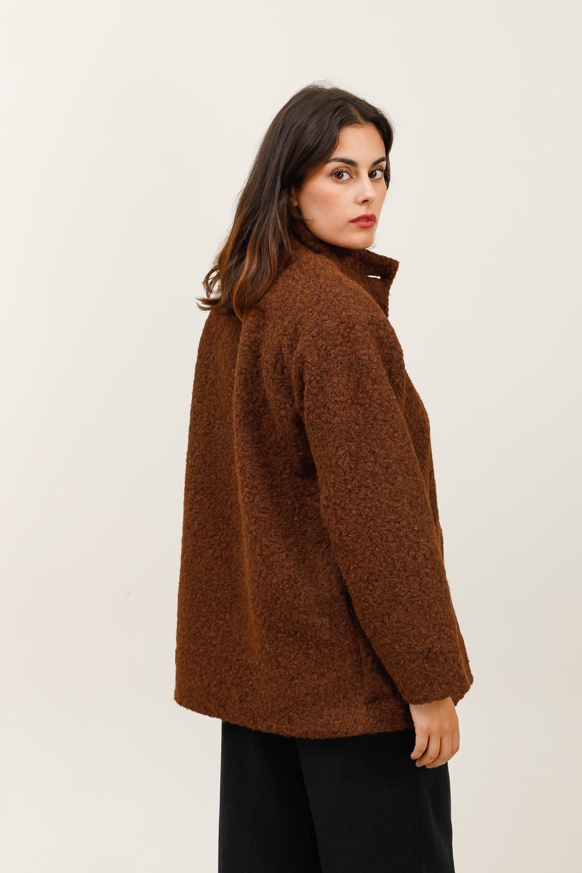 5911 Manteau à bouclettes