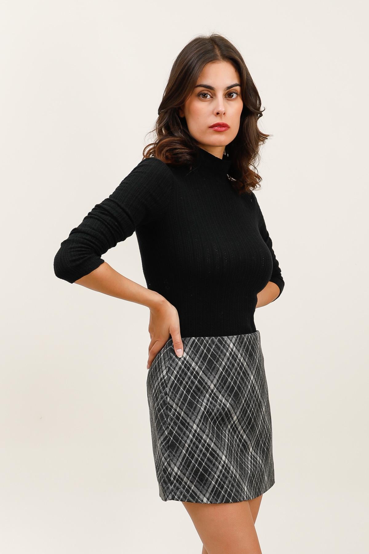 5921 Jupe motif losange