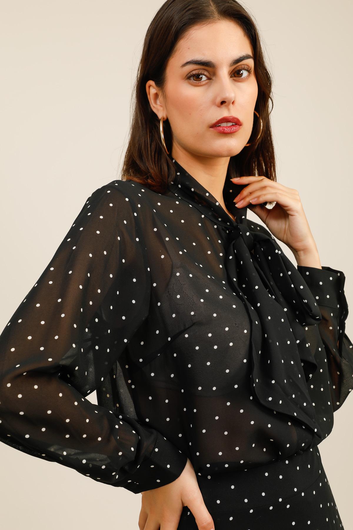 5965 Polka dot blouse