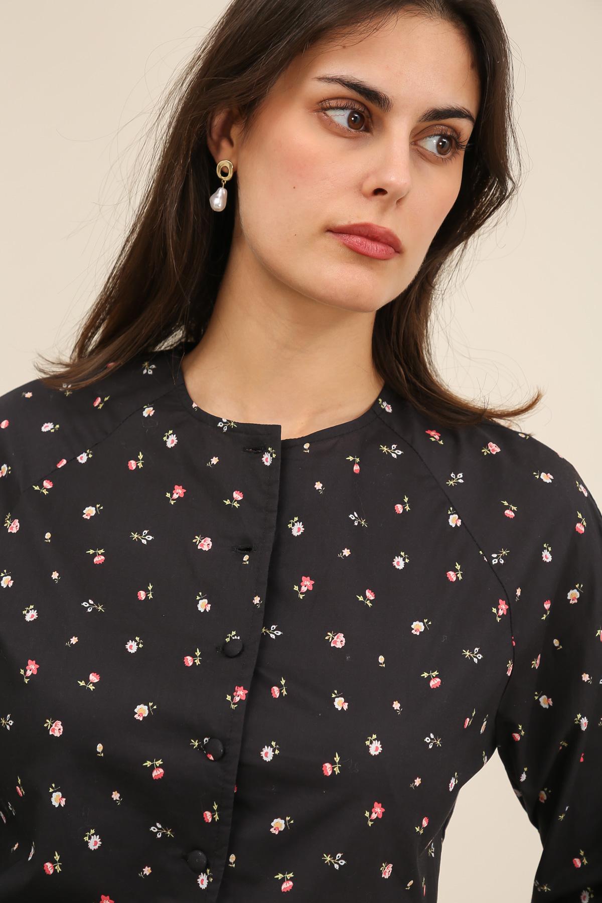 6051 Blusa floral