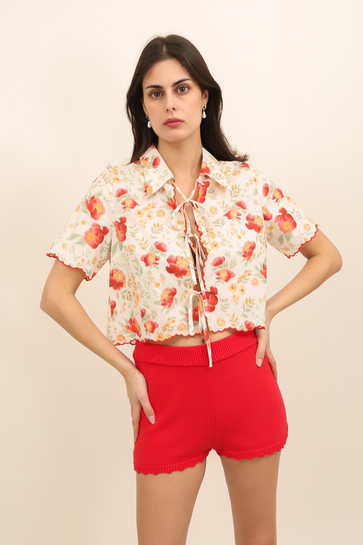 6063 Blouse fleurie