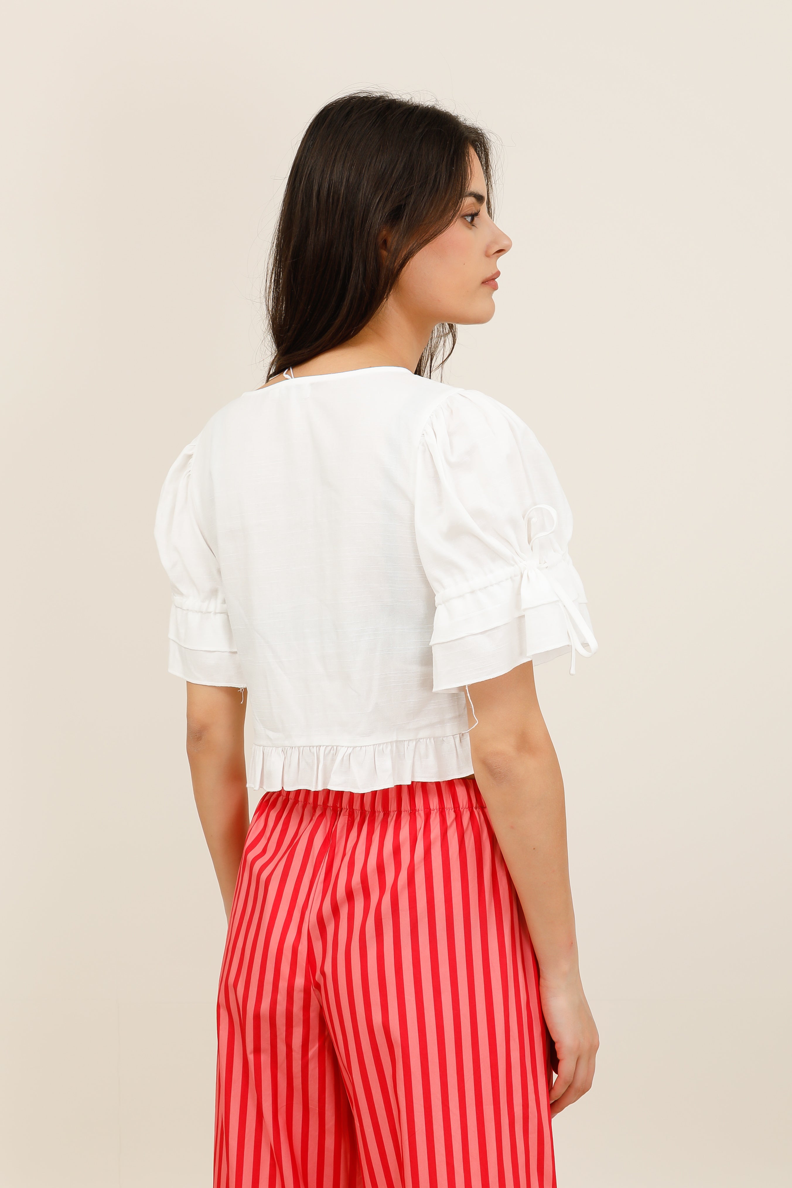 Top romantique femme avec cœur en dentelle brodée et détails volantés - 6103