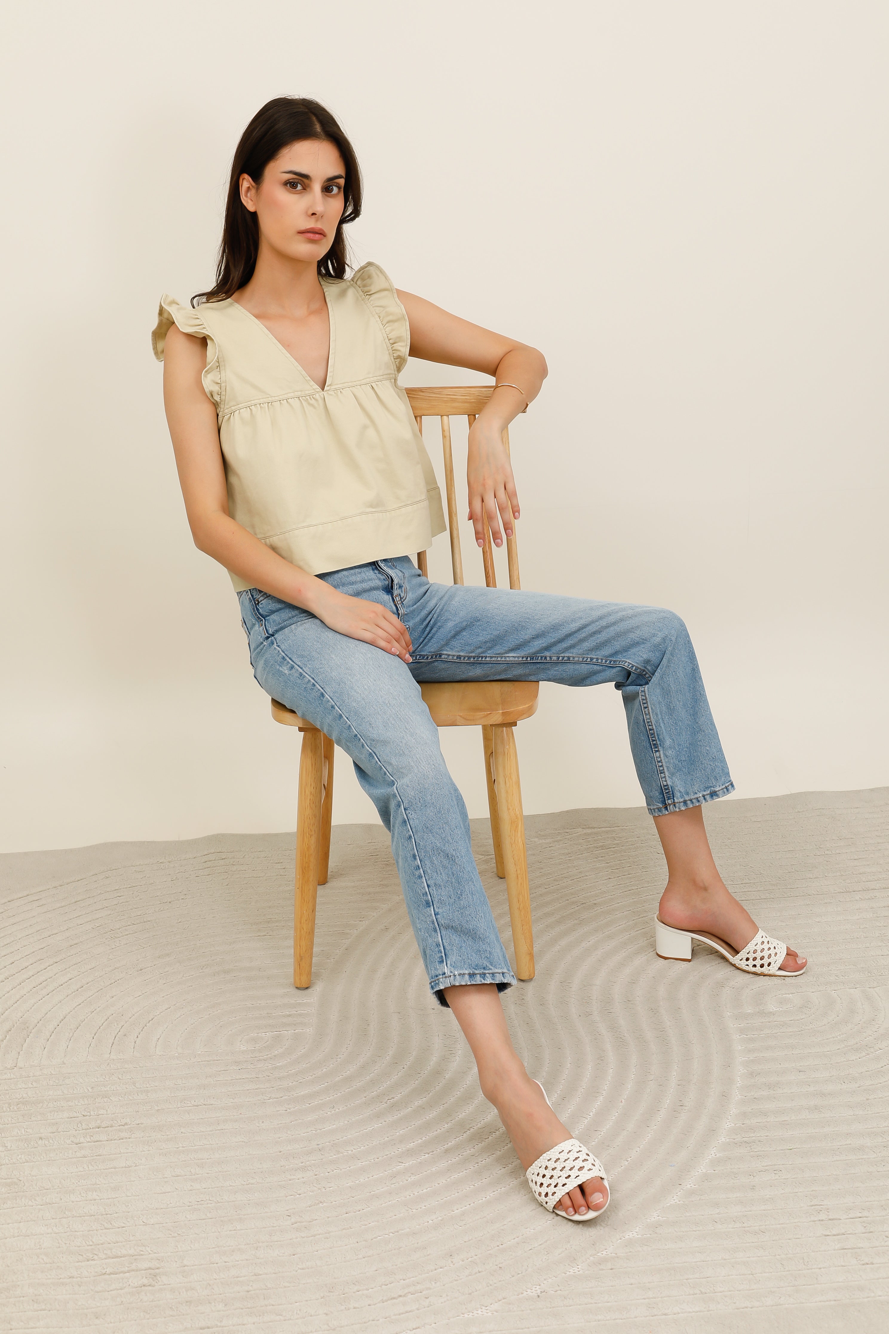 Top femme sans manches à volants et col V - 6107