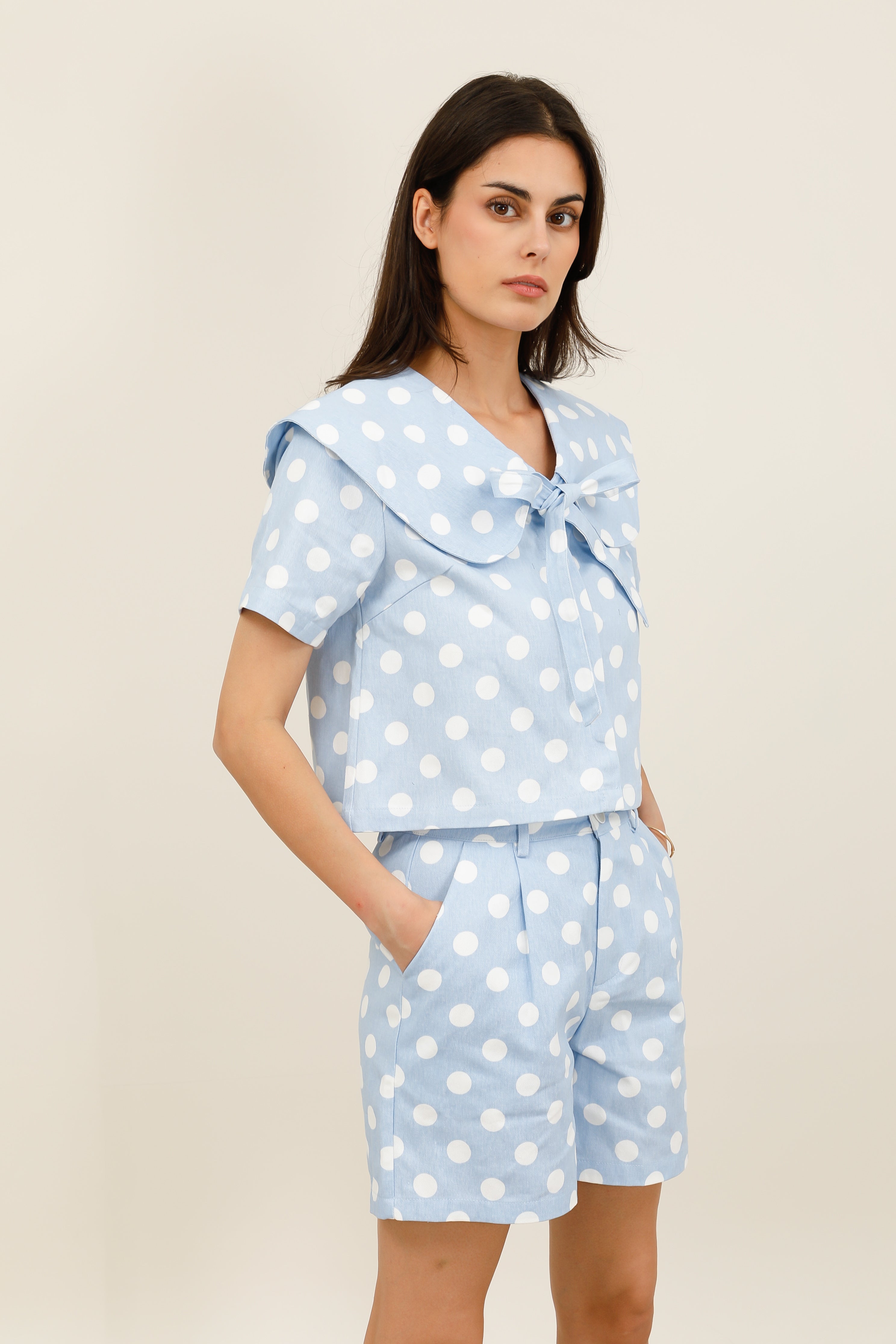 Top à pois col oversize - 6117