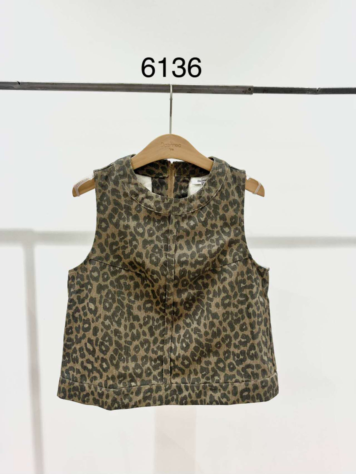 Top sin mangas vaquero con estampado de leopardo - 6136