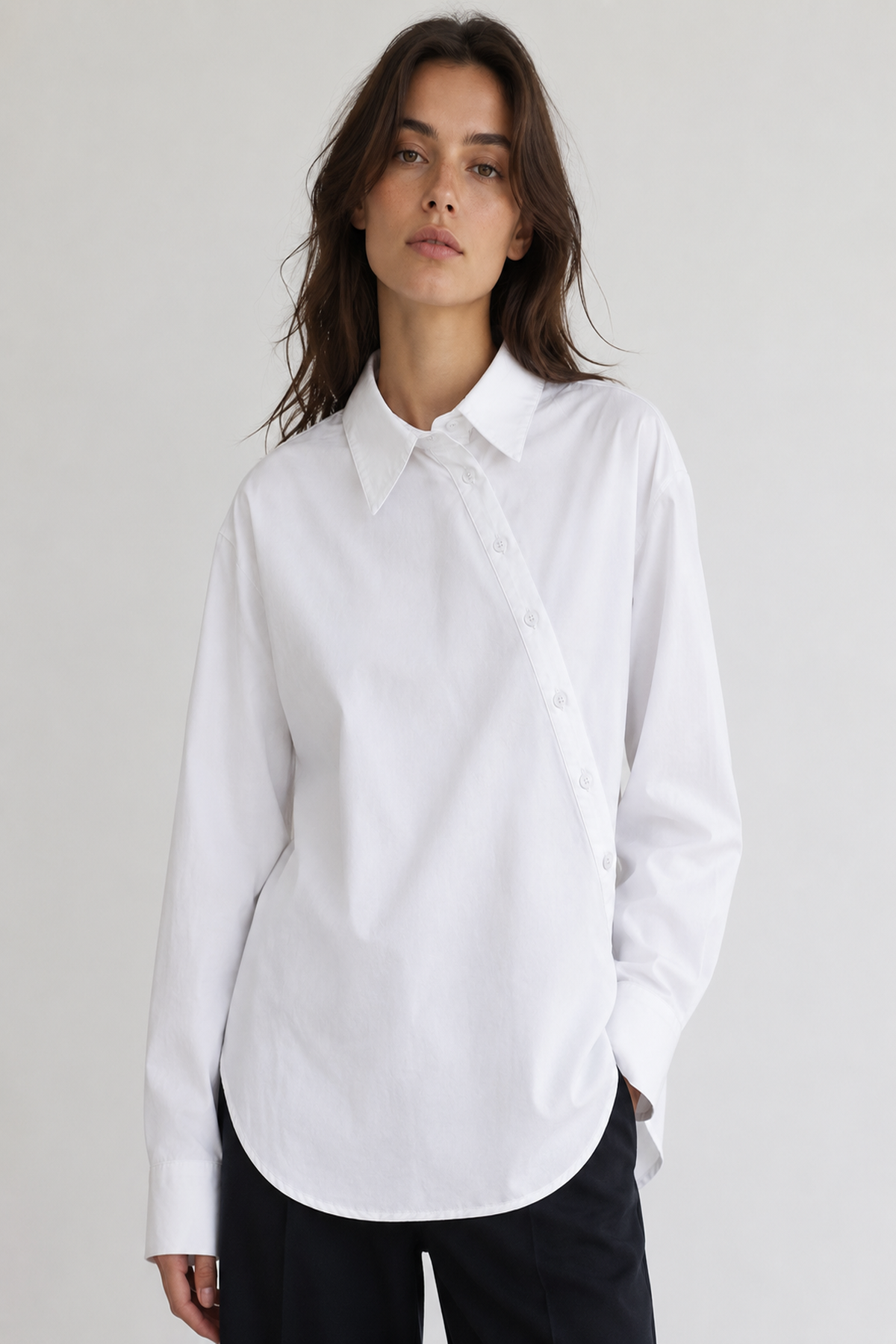 Camisa de mujer de cuello clásico con cierre asimétrico de botones - 6157