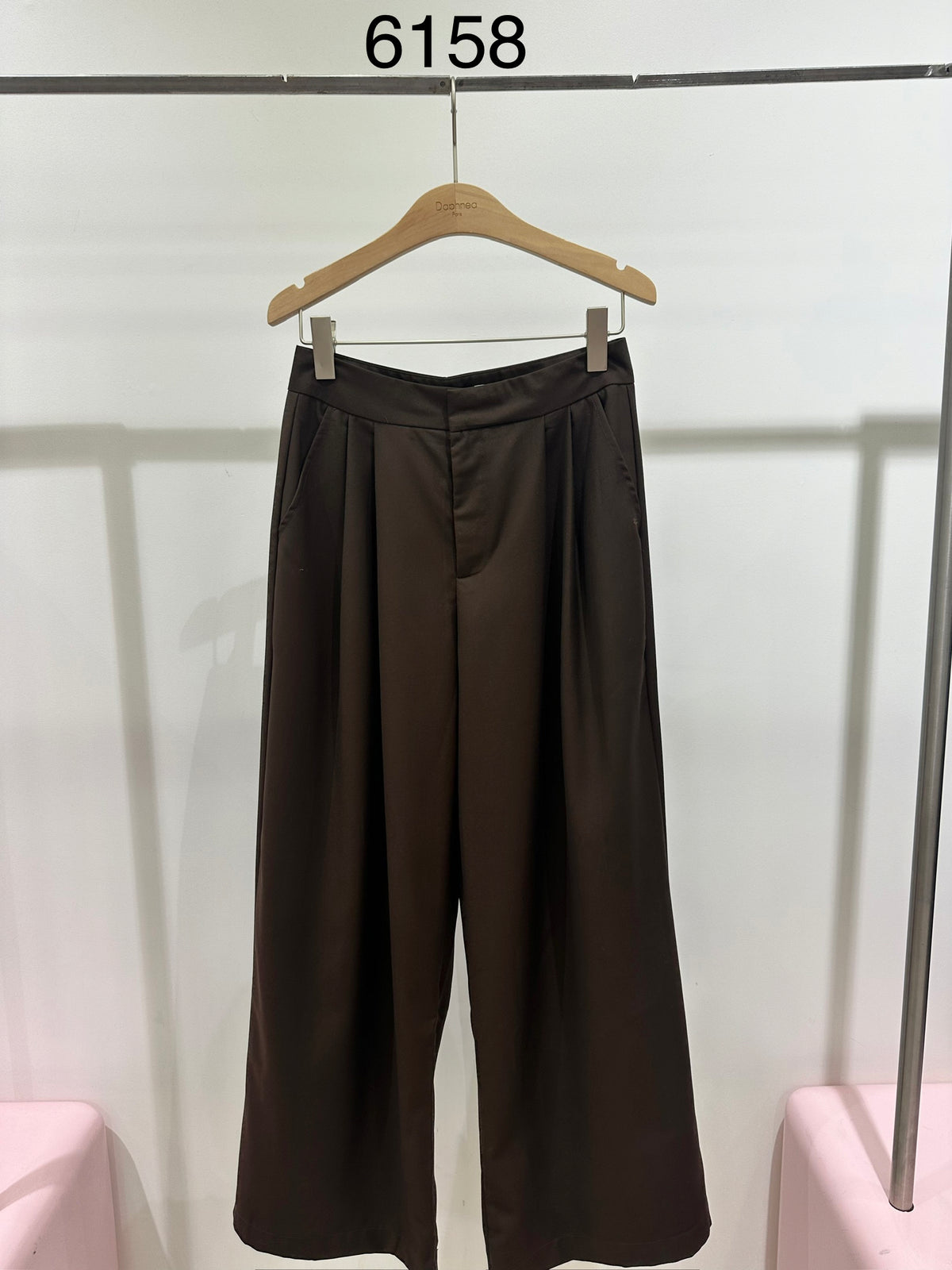 Pantalón de vestir ancho con pinzas y tiro alto - 6158