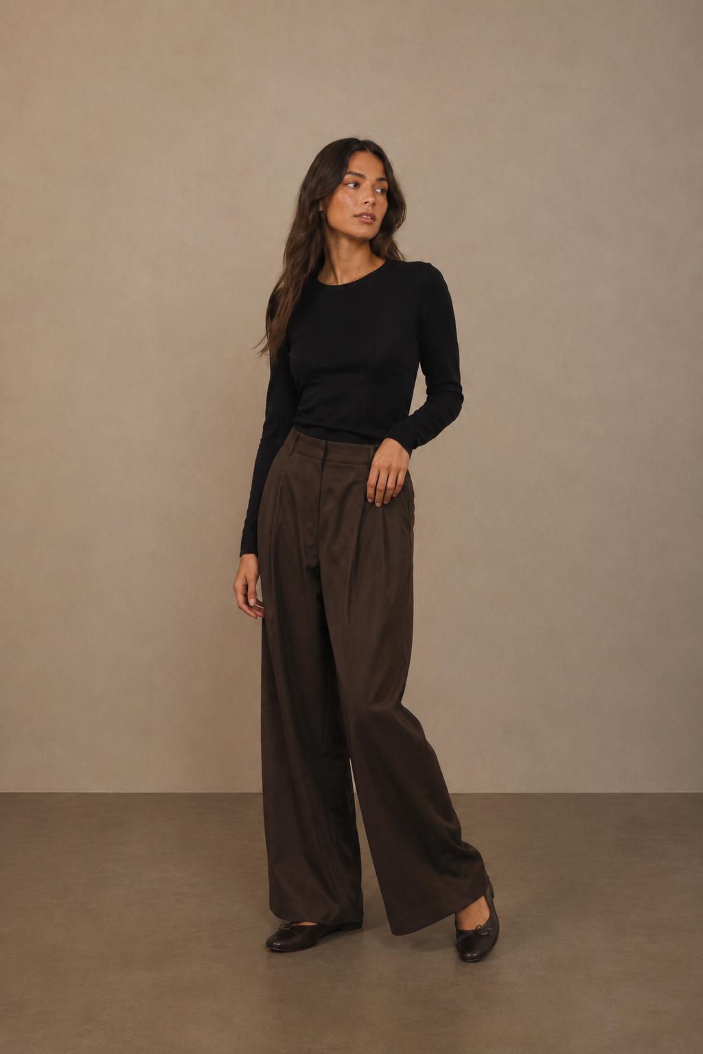 Pantalón de vestir ancho con pinzas y tiro alto - 6158