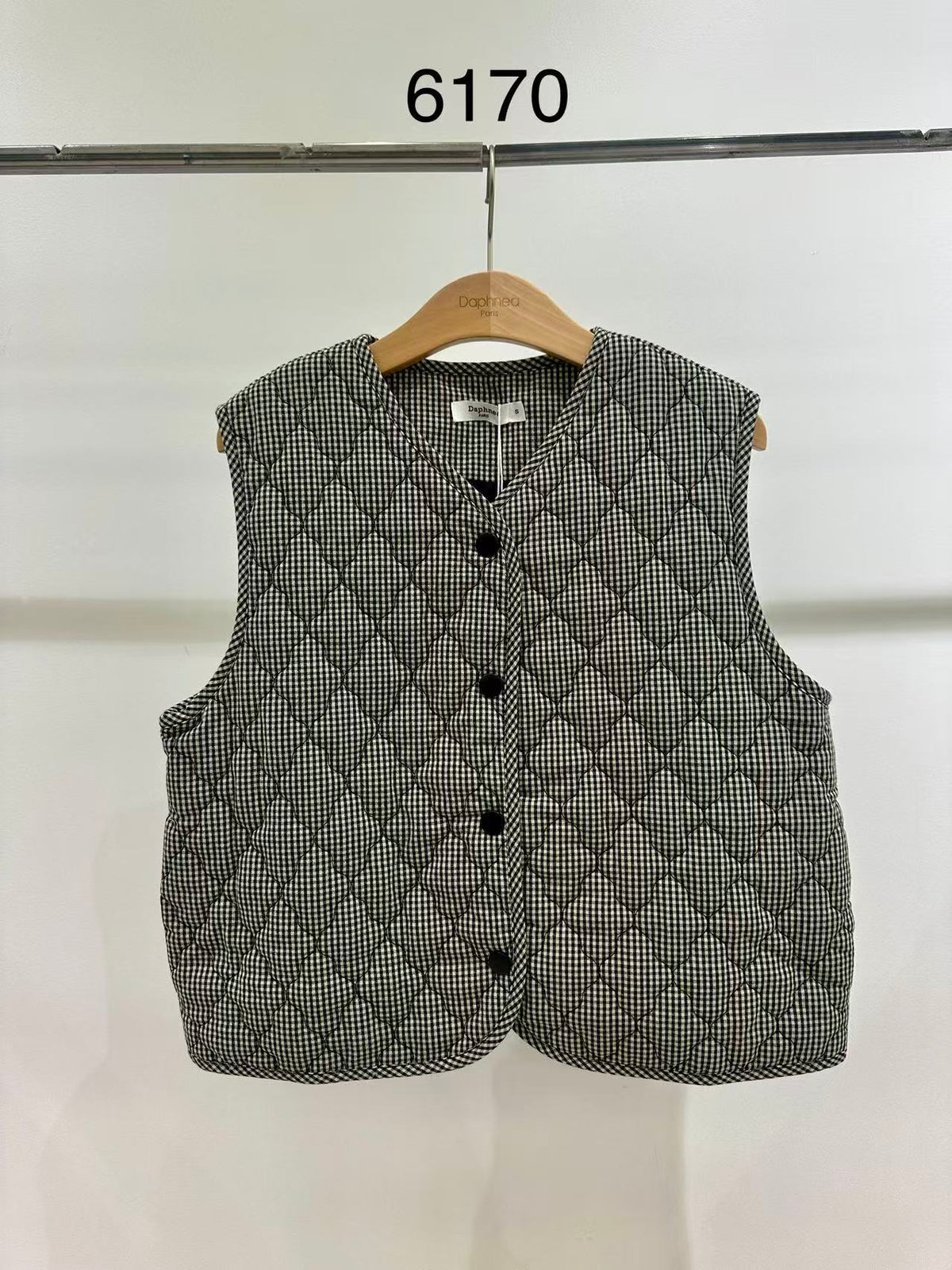 Quilted Plaid Sleeveless Vest - 6170