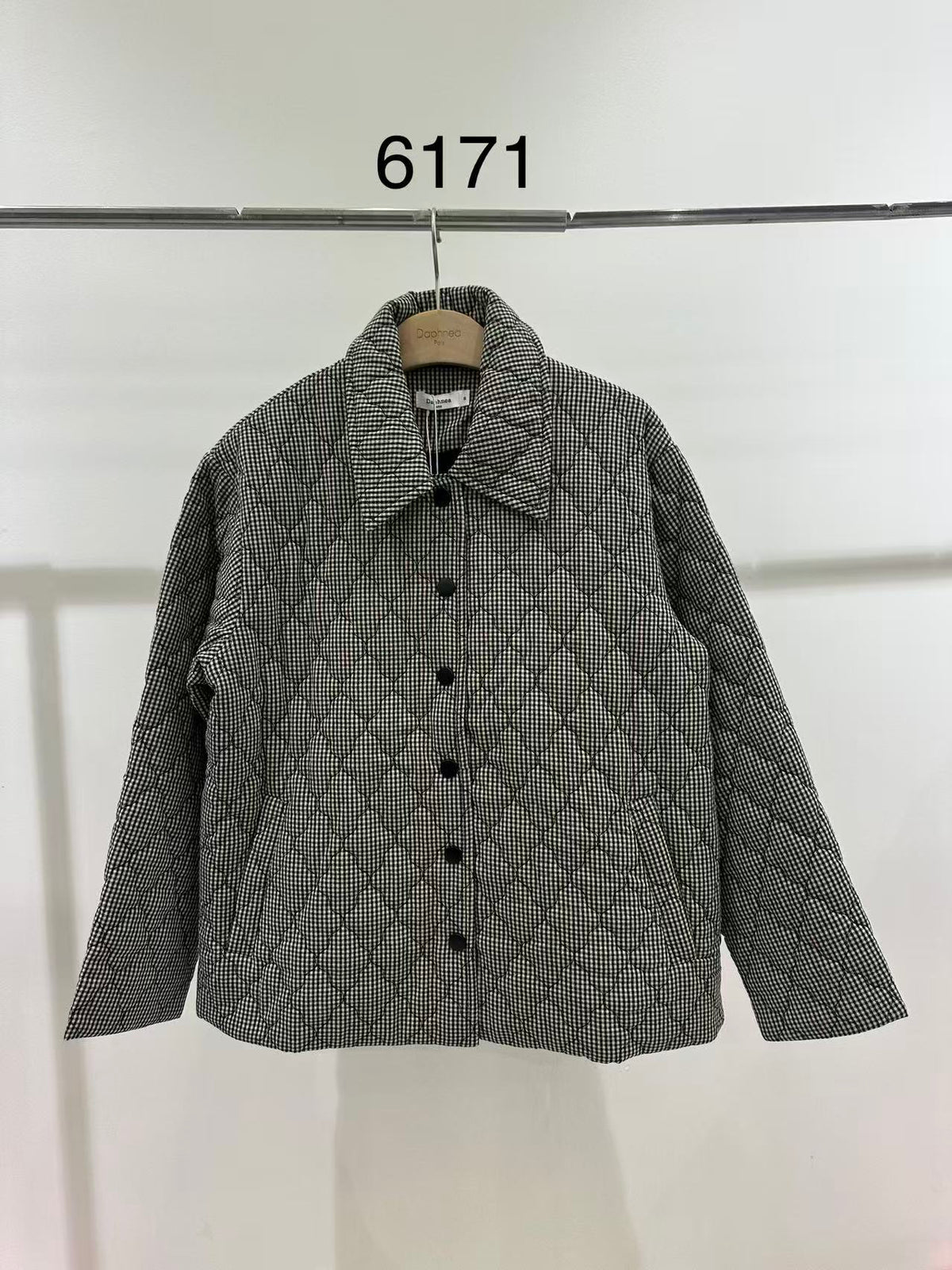 Checked Quilted Jacket with Large Collar - 6171