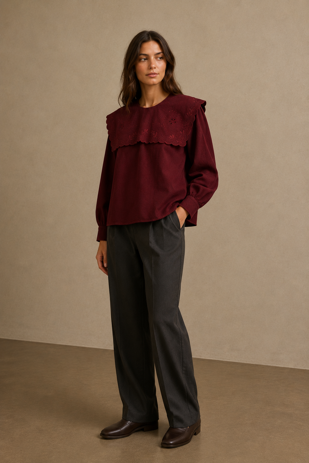 Blusa de Lana con Cuello Grande Bordado Festoneado - 6179