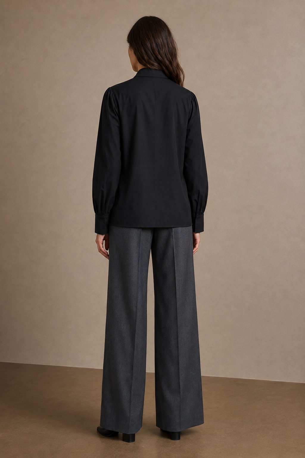 Blouse à Col Lavallière avec Patte de Boutonnage Décalée - 6183