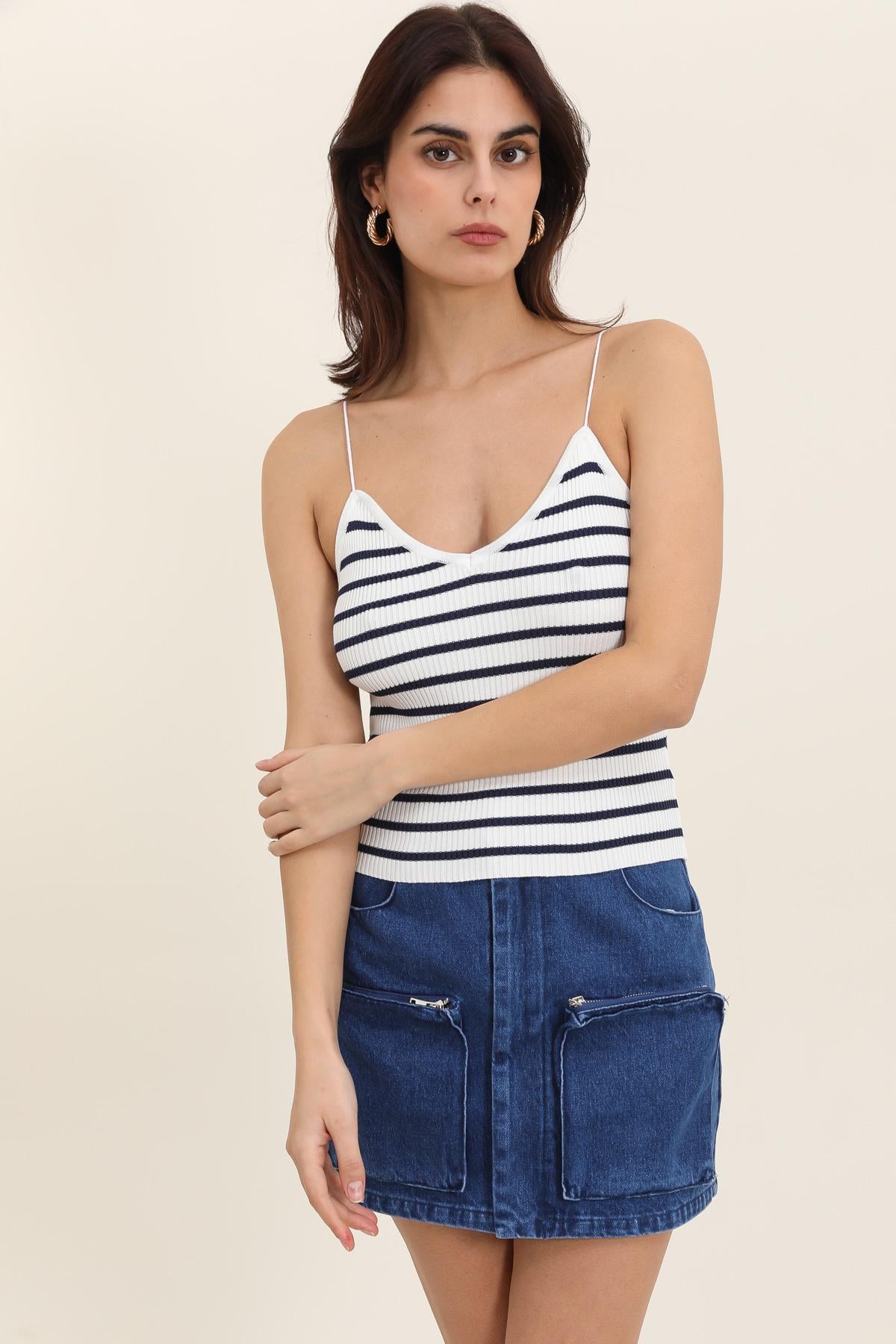 A1337 Débardeur en maille