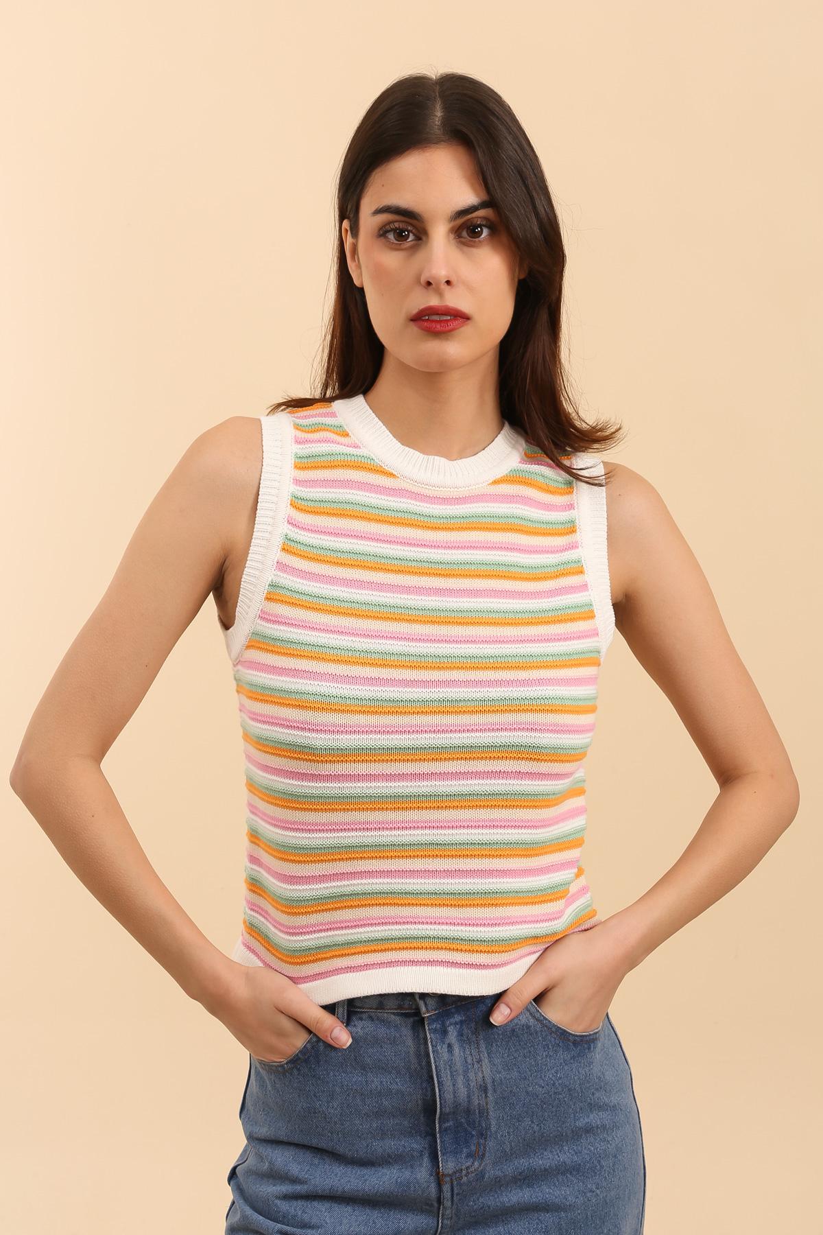 A1519 Pull à rayures