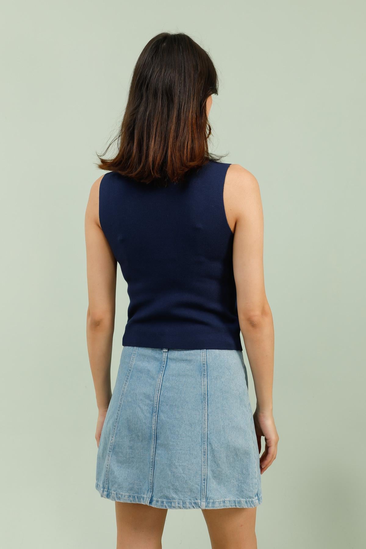 A1535 Débardeur en maille