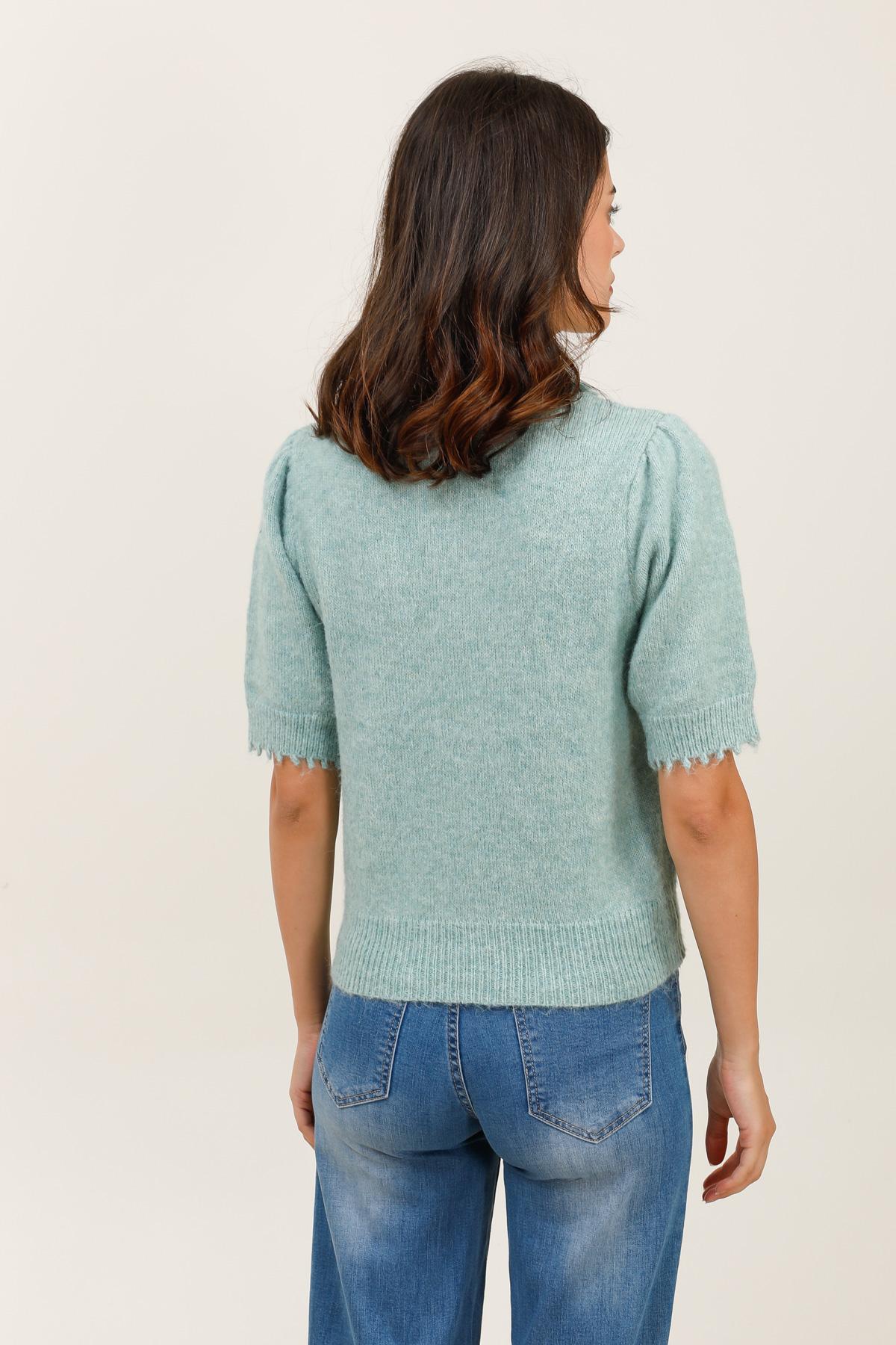 A1561 Gilet en maille