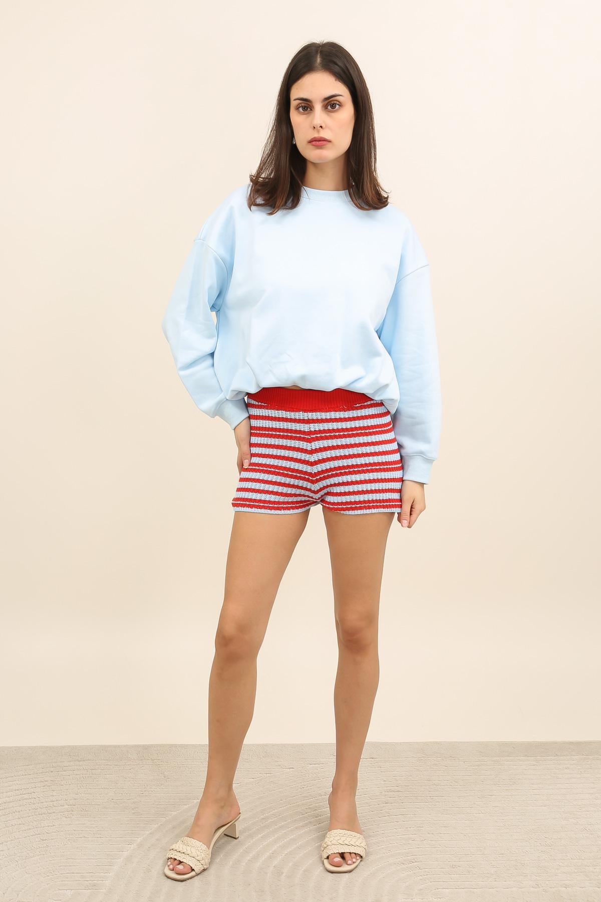 A1595 Shorts de punto a rayas de talle alto de estilo retro
