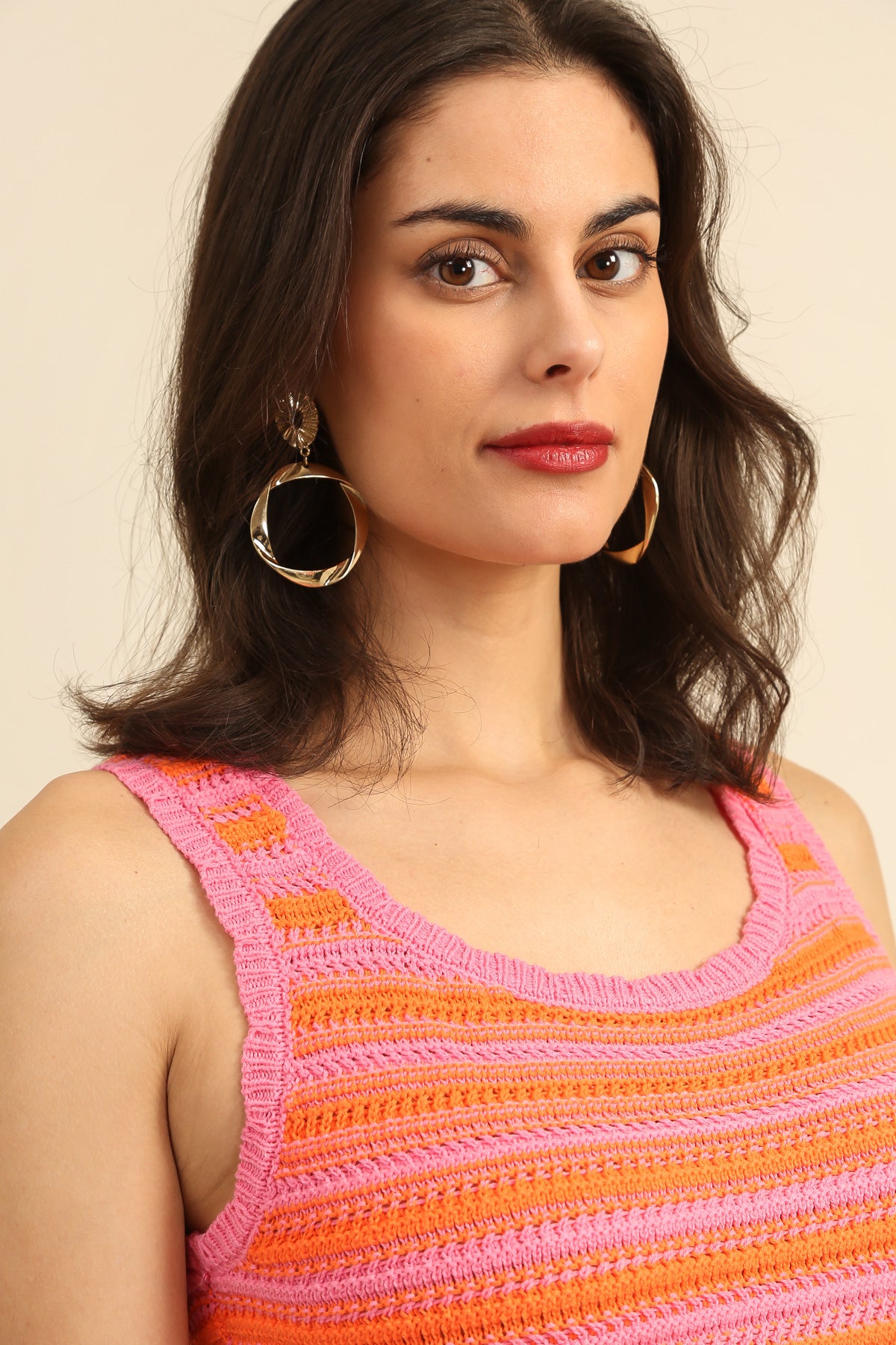 A1599 Top sin mangas de punto a rayas multicolor verano
