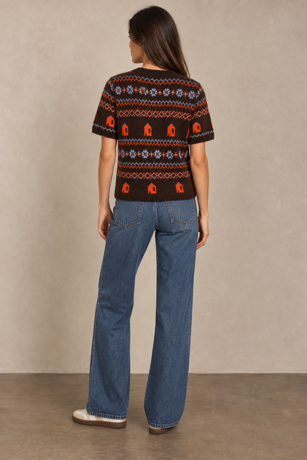 Short-Sleeve Knit Top with House Pattern - A1619
