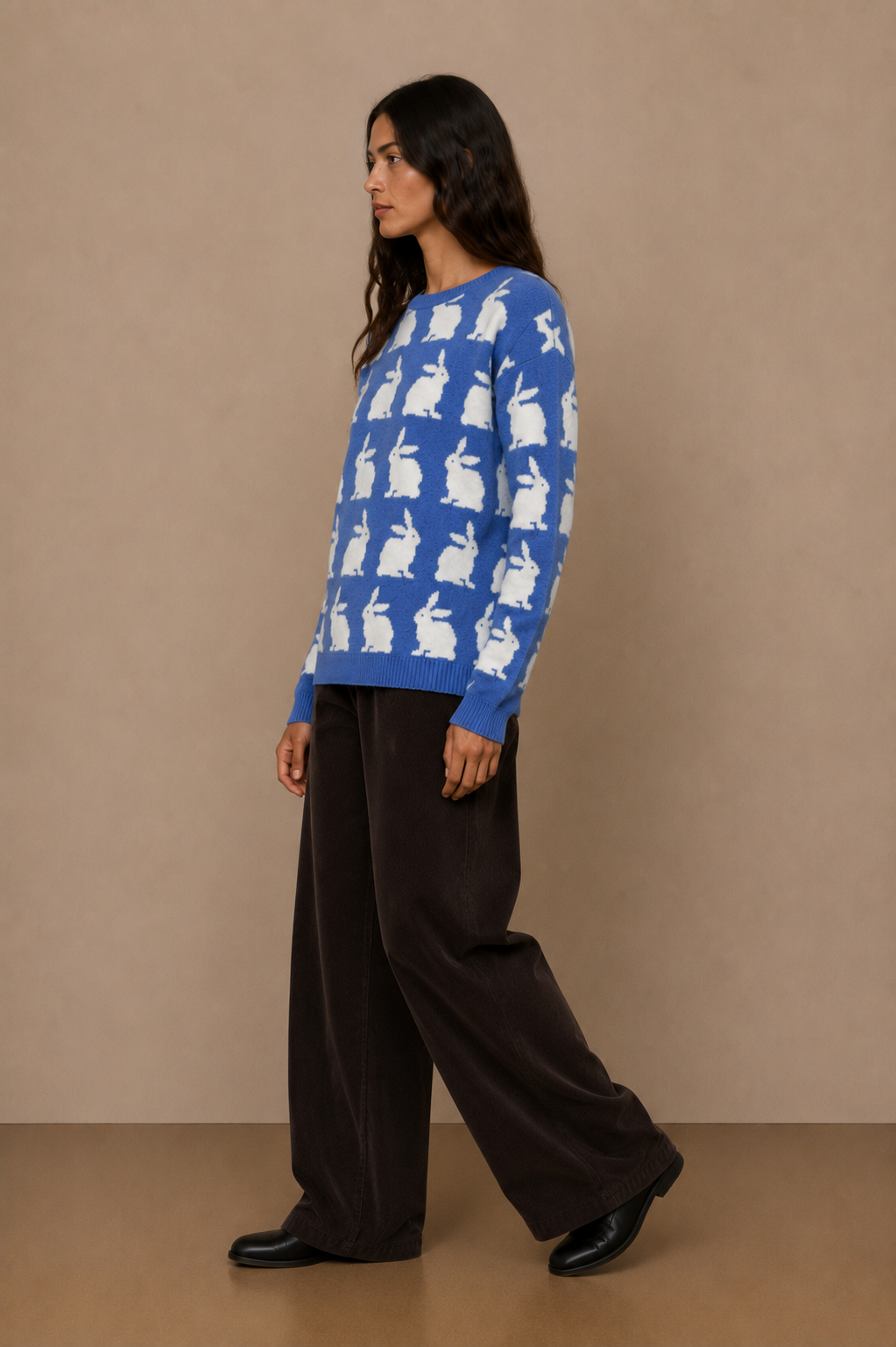 Contrasting Rabbit Motif Knit Sweater - A1620