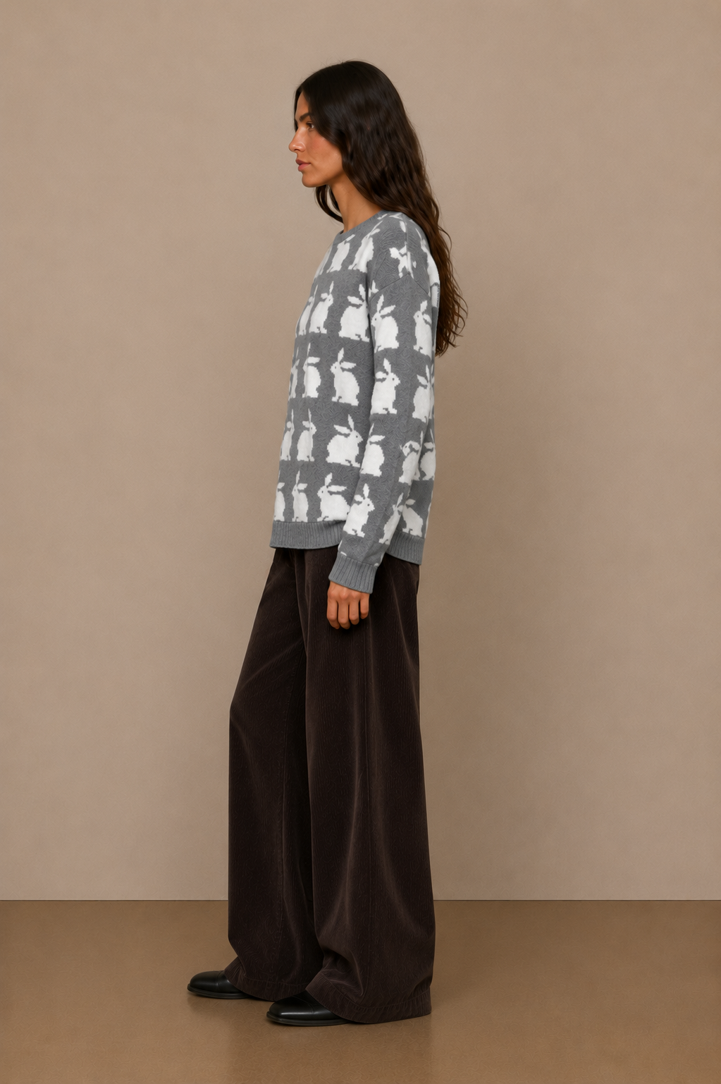 Contrasting Rabbit Motif Knit Sweater - A1620