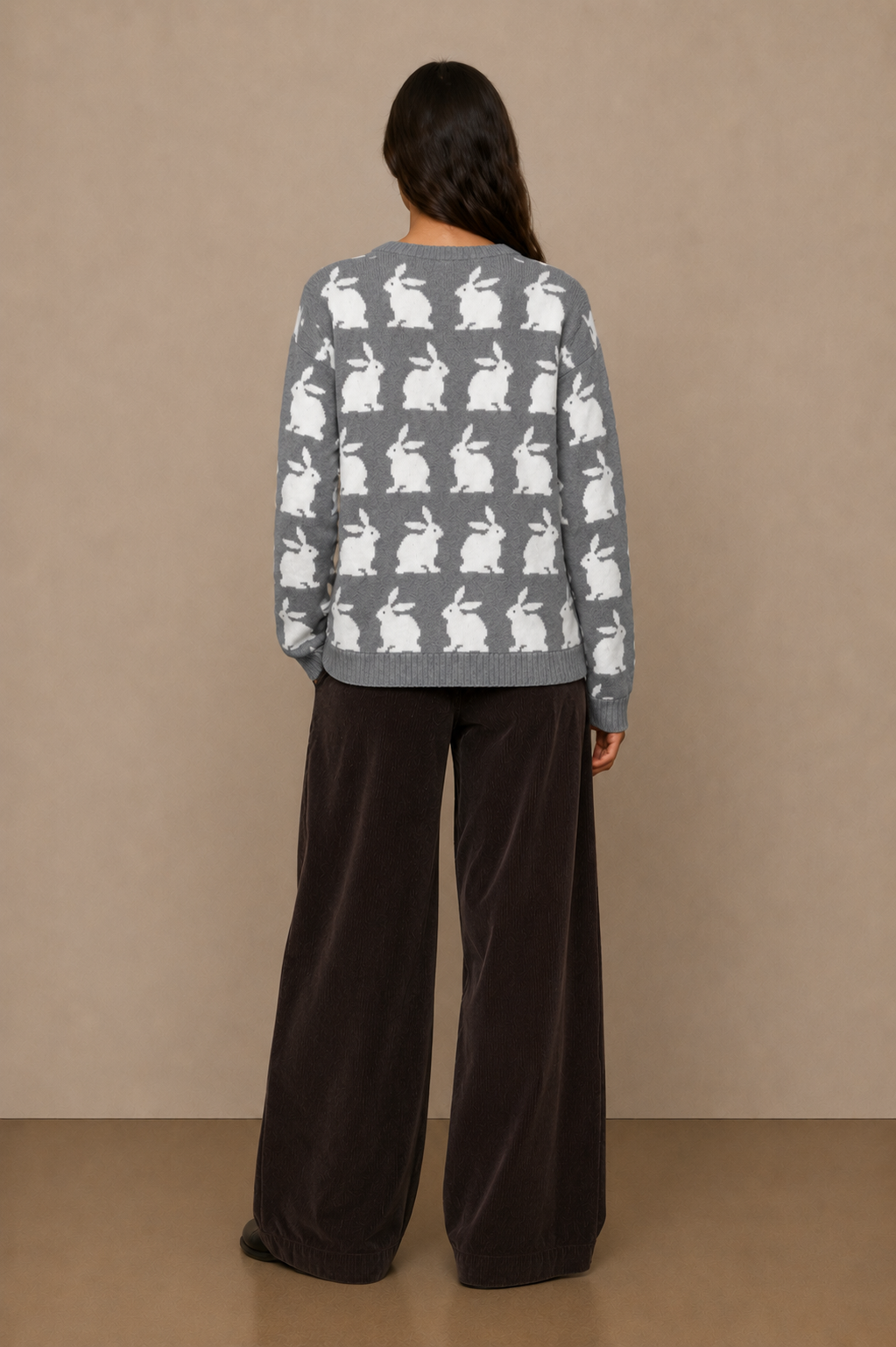 Contrasting Rabbit Motif Knit Sweater - A1620