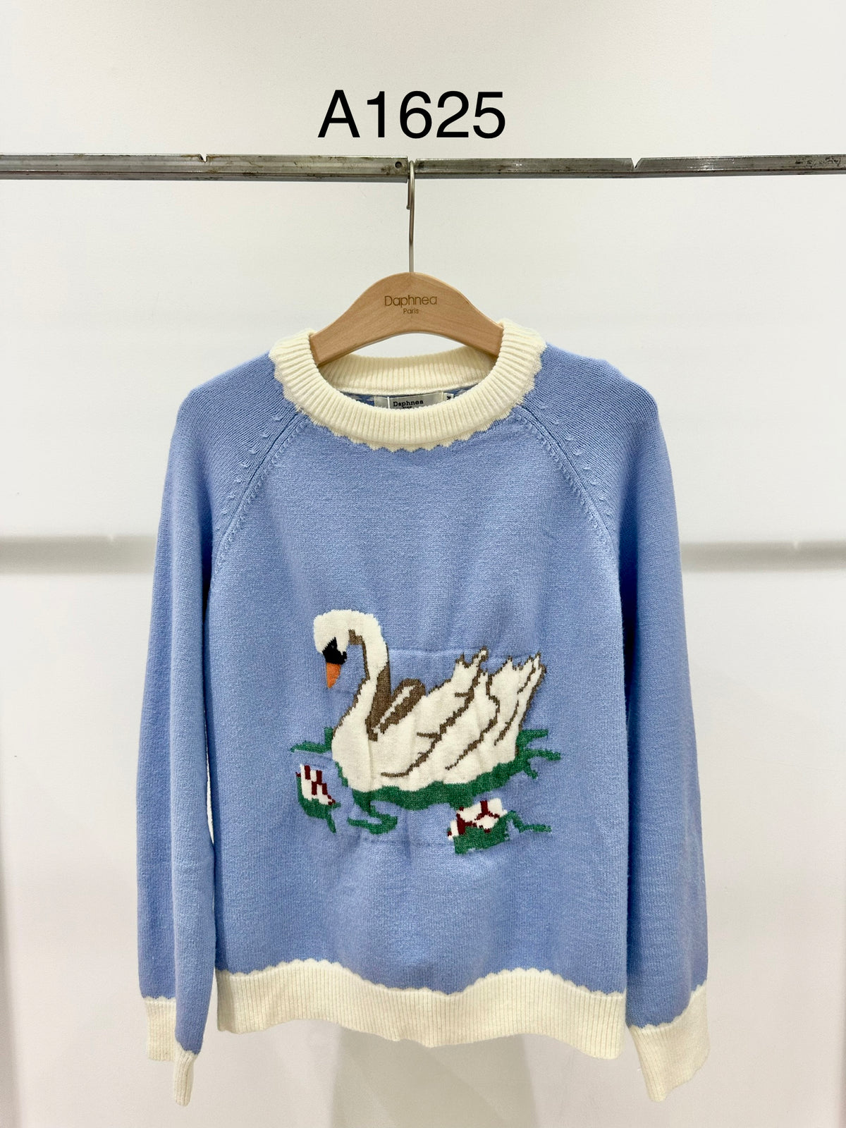 Swan Pattern Knit Sweater - A1625